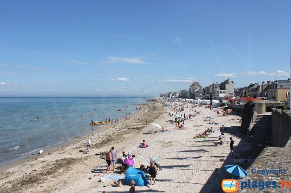 Beach in the center of St Aubin sur Mer in Normandy (Calvados)