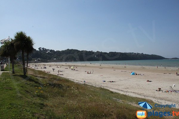 Plage principale de Plestin-les-Grèves