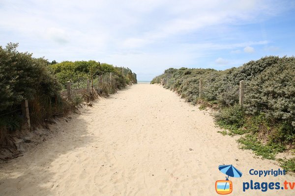 Accès à la plage de St Gabriel à Sainte-Cécile