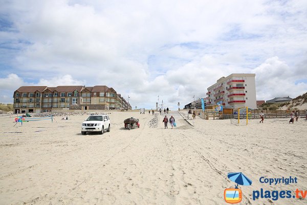 Sainte-Cécile vue depuis la plage