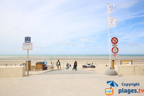 Plage et esplanade Sainte-Cécile dans le nord