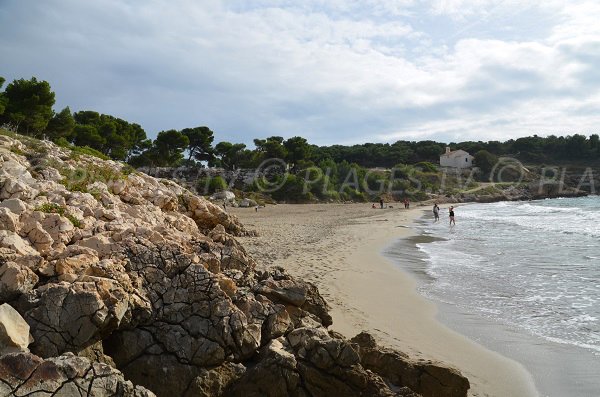 Sainte Croix beach in La Couronne - Martigues