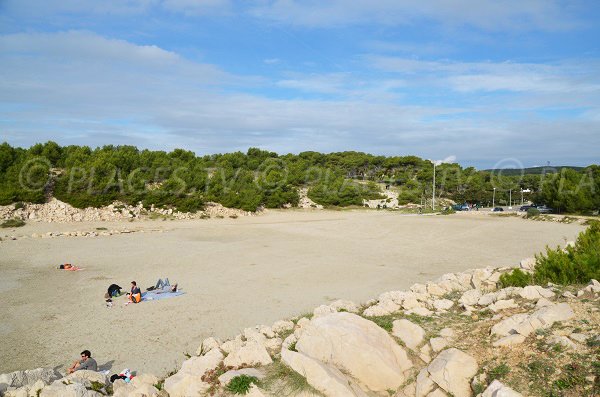 Sandstrand in der Bucht von Sainte Croix