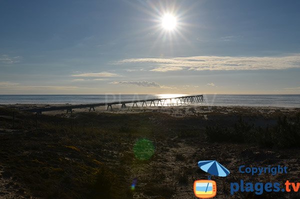 Wharf sur la plage entre Pyla et Biscarrosse