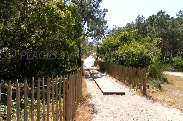 L'accesso a spiaggia Salie Sud a Pyla