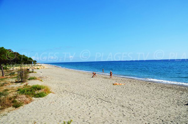 Photo de la plage de Santa Lucia de Moriani en Corse