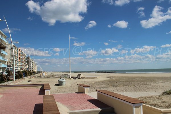 Plage de Sarrail dans le centre de Palavas les Flots