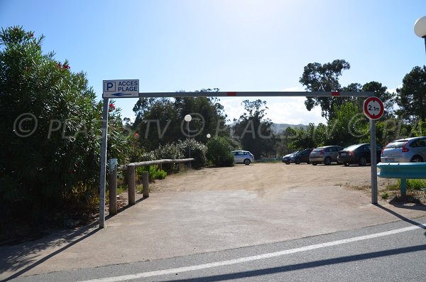 Parking au niveau de la N198 - Plage de Scaffa Rossa