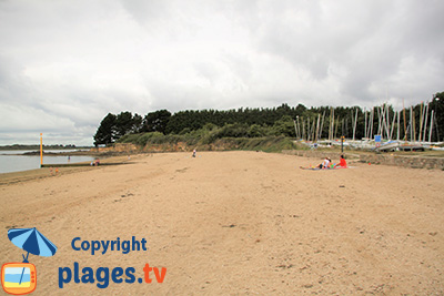 Plage à Séné dans le Golfe du Morbihan