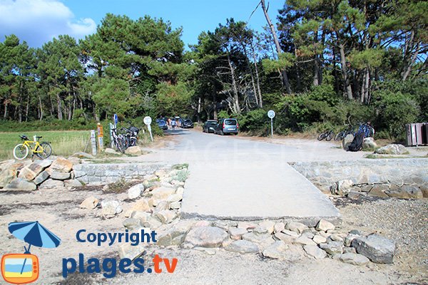 Stationnement sur la plage des 7 iles - Baden