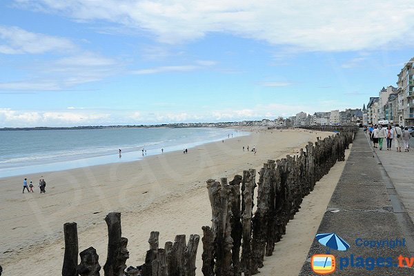 Point Varde from the Grande beach of St Malo