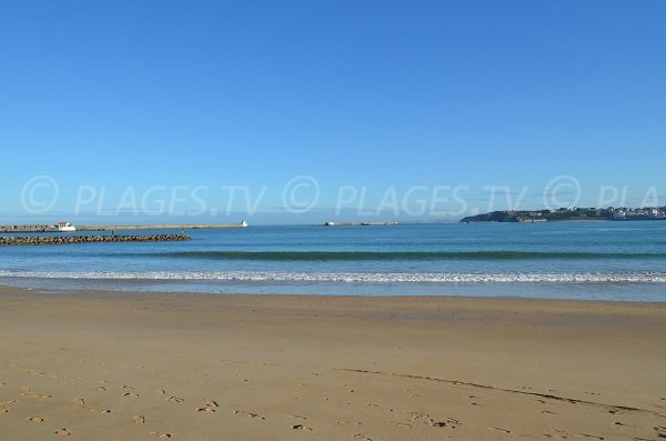 Digues de protection de la plage de Socoa