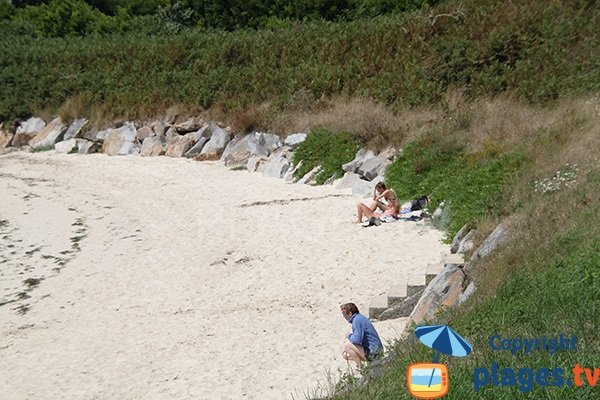 Plage confidentielle à Plouguerneau - Lilia-Saint-Cava