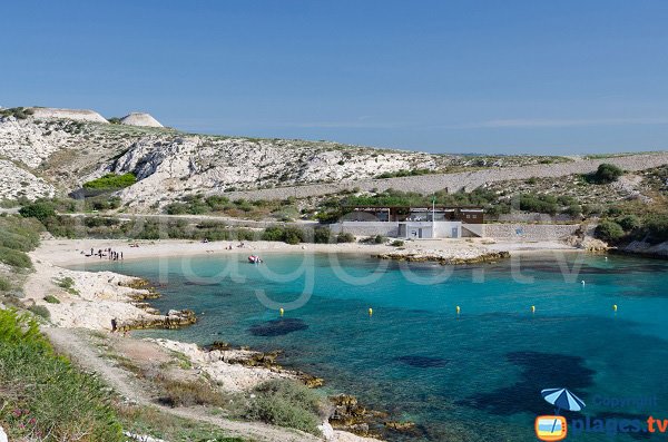 Plage de St Estève à Frioul