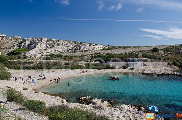 Sand beach in Frioul island - St Estève