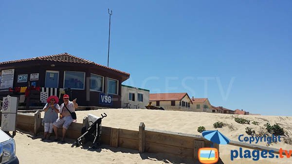 Poste de secours de la plage de Saint Girons au mois d'aout