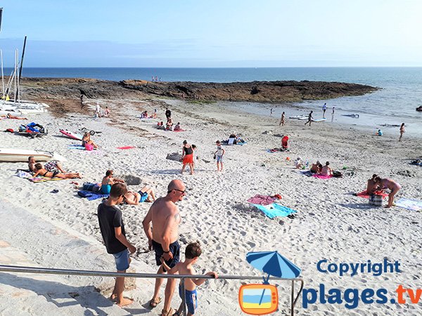 Plage de Saint Jacques en face du poste de secours - Sarzeau