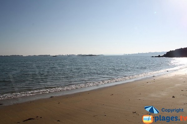 Plage sauvage à Saint Pol de Léon