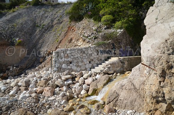 natural spring on St Laurent d'Eze beach