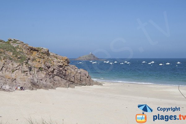 Extrémité de la plage de St Michel