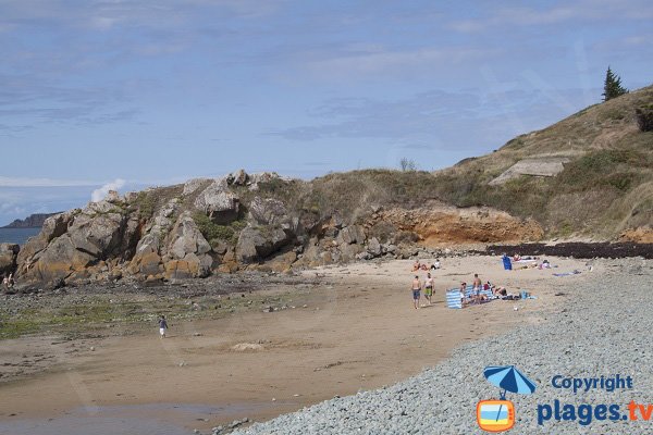 Plage de Saint Pabu côté rochers - Erquy