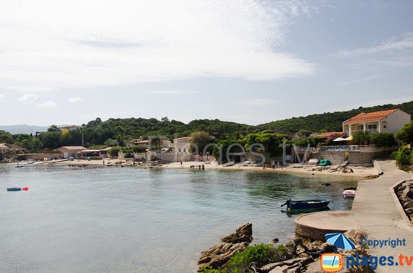 Photo des plages dans l'anse de Sainte Barbe à Isolella