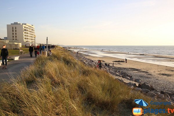 Plage Sud d'Hardelot en direction du centre nautique