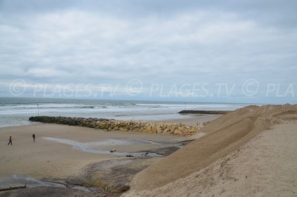 Plage à l'entrée de Montalivet les Bains