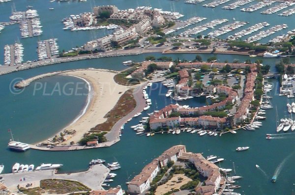 Veduta aerea della spiaggia a sud di Port Grimaud