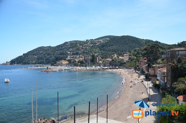 Foto des Strandes Suveret in Théoule sur Mer