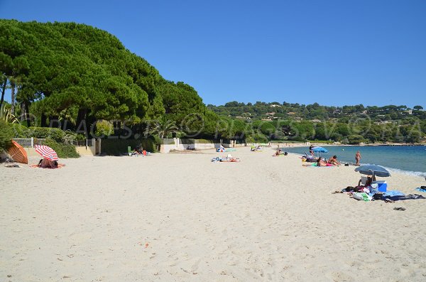 Photo de la plage de Tahiti à Ramatuelle