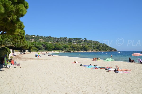 Photo de la plage de Tahiti Pampelonne dans le golfe de St Tropez