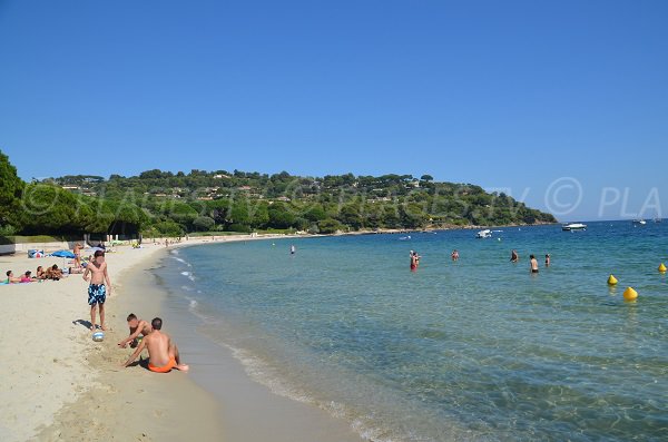 Photo of the Tahiti public beach in Ramatuelle