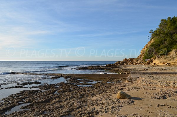 Rocce della spiaggia delle Tamaris a Martigues