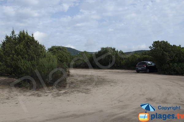 Parking des plages à Figari