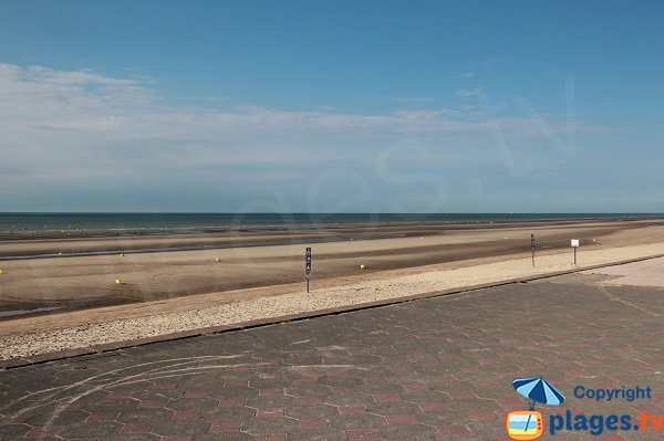 Terminus beach in Malo les Bains - Dunkerque