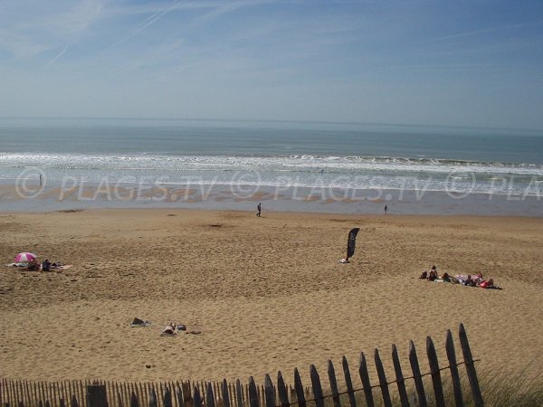 Plage de la Terrière accès 152 à La Tranche sur Mer