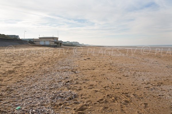 Photo de la plage de Cabourg au niveau du théâtre marin