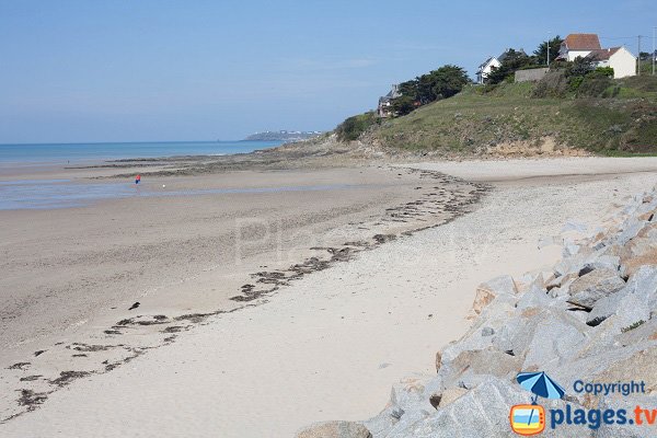 Photo of Thar beach near centre of St Pair sur Mer