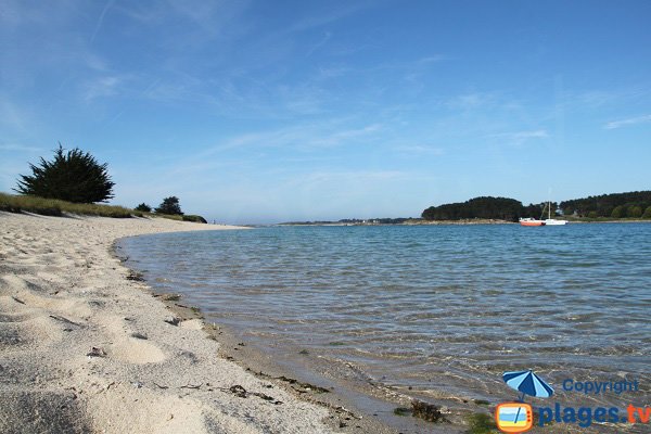 Plage abritée à Pleumeur Bodou