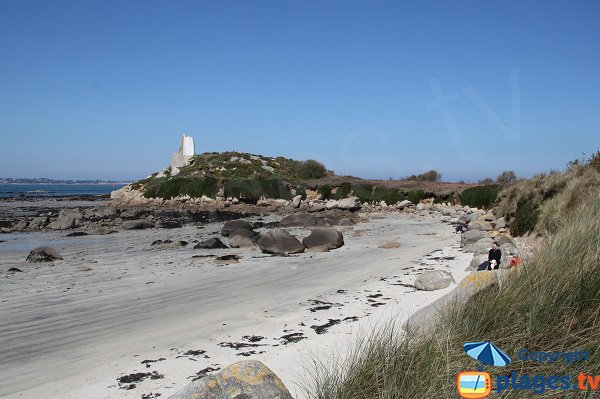 Plage de la Tourelle Mazarin sur l'ile de Callot