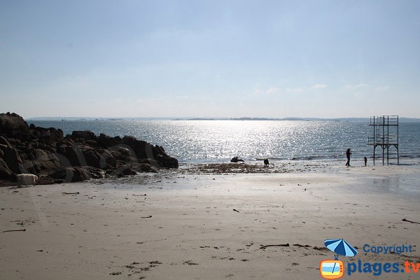 Diving board on the beach of Traon Erc'h in Roscoff