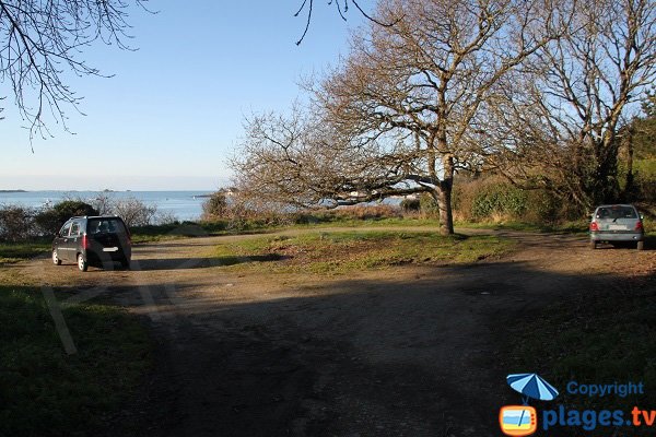 Parking de la plage de Traonazen