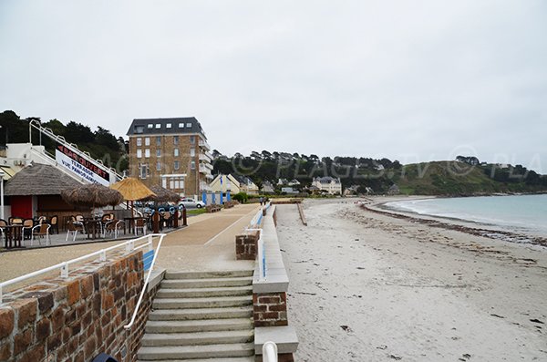 Environnement de la plage principale de Trébeurden