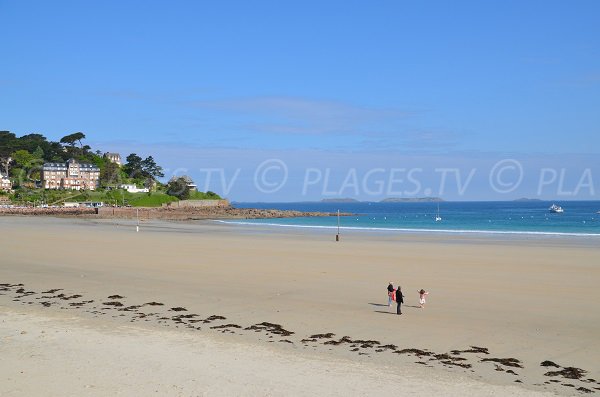 Plage de Perros Guirec en Bretagne