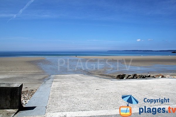 Cale de mise à l'eau sur la plage de Trez Bellec à Telgruc sur Mer