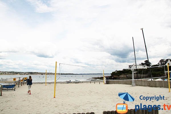 Terrain de beach volley sur la plage de Trez Hir à Plougonvelin