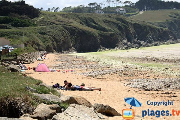 Partie haute de la plage de Kerlaz