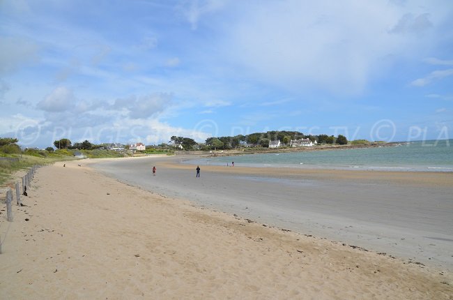 Kervisen: une grande plage de sable