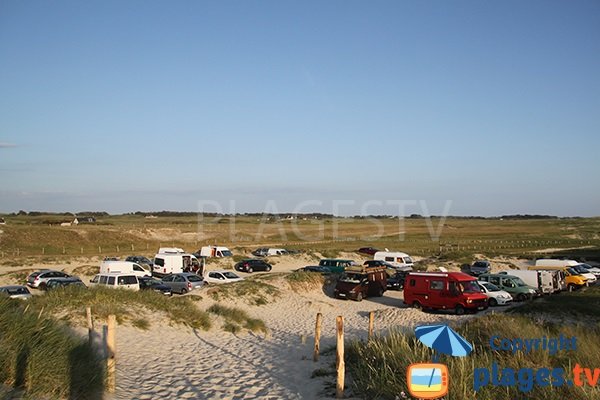 Parking de la plage de Tronoen à Saint Jean Trolimon